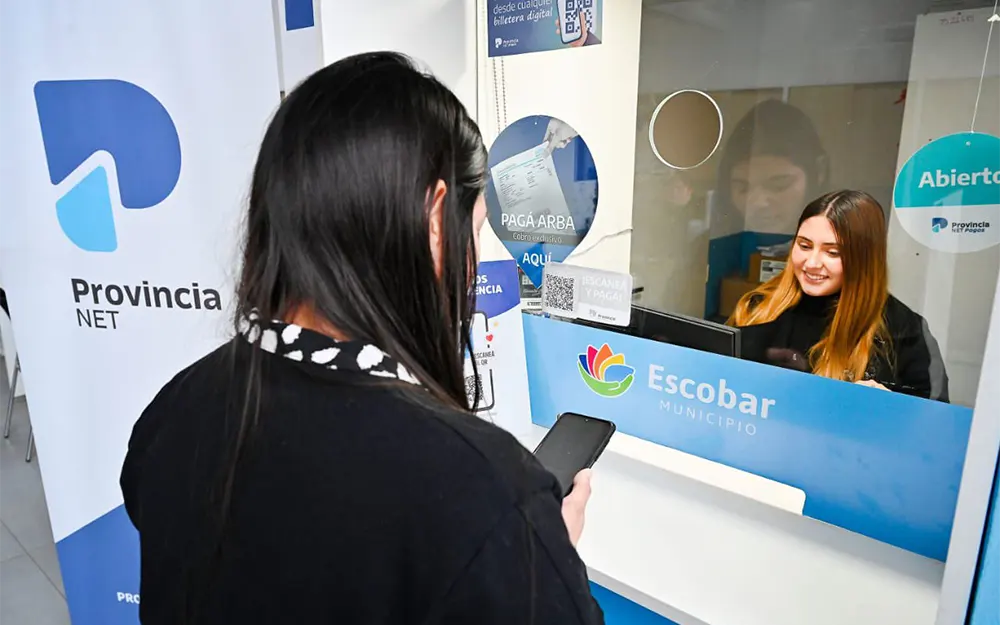 Provincia Net inauguró una nueva ventanilla en pleno centro de Garín