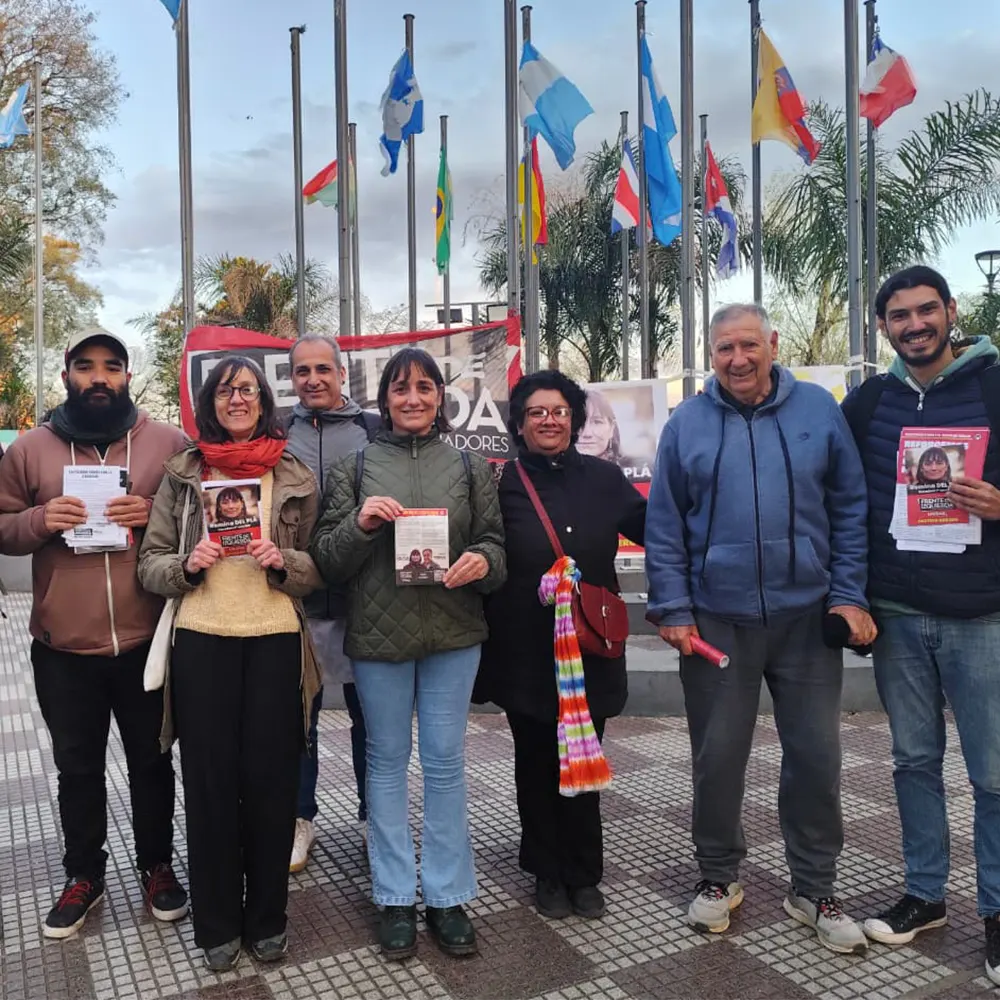 Romina Del Plá junto a candidatos del FIT en Escobar