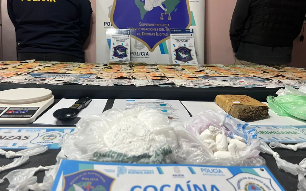 Desbaratan a una banda de narcomenudeo en Maschwitz: tres detenidos