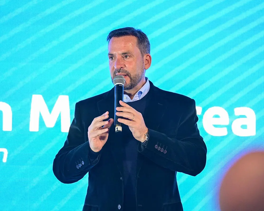 El intendente de Escobar, Sujarchuk durante su discurso en la Ruta Federal del Conocimiento.