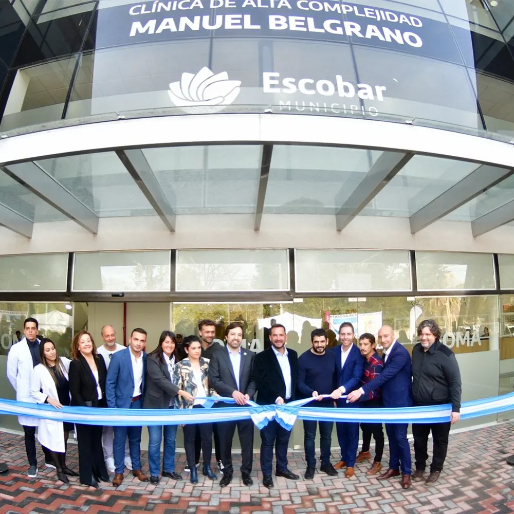 El ministro Nicolás Kreplak y el intendente Ariel Sujarchuk encabezan el corte de cintas