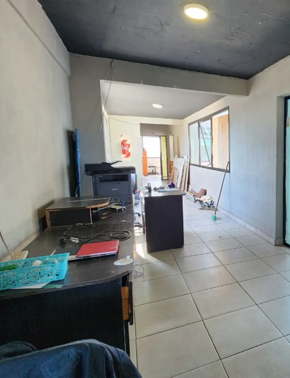 Interior del edificio que albergaba a la Prefectura