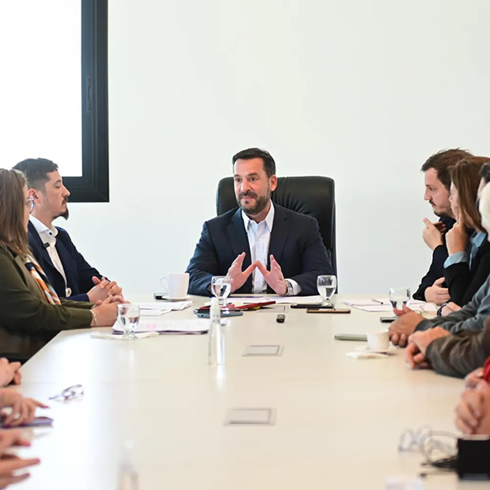El intendente Sujarchuk en conferencia de prensa, junto al diputado Moreno.