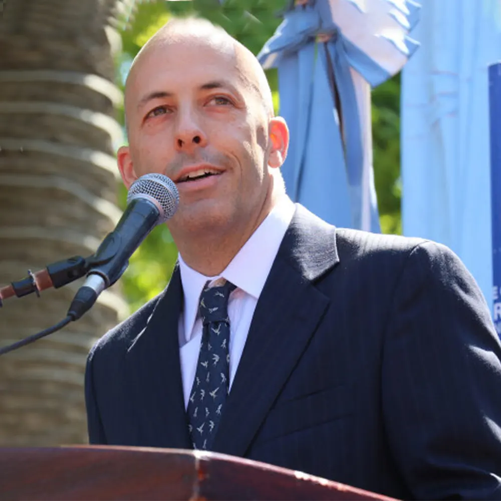 Juez Adrián González Charvay