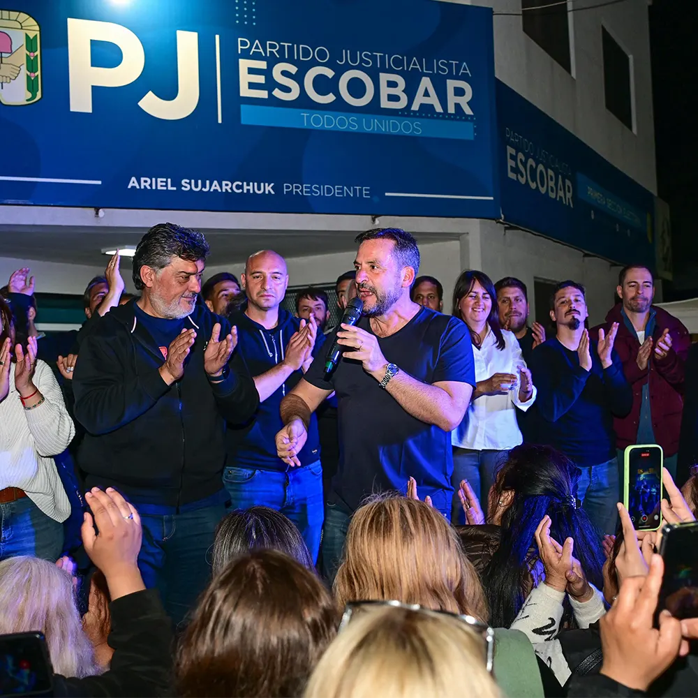 Sujarchuk encabeza el festejo en la sede del PJ