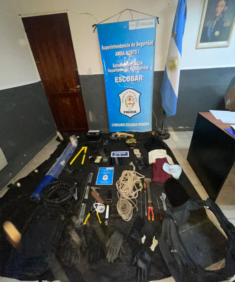 Incautado a los boqueteros: herramientas de mano, sogas, cortadoras de candados, una amoladora angular, entre otros