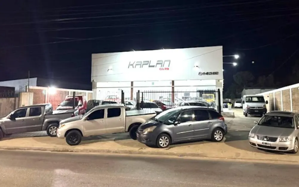 Robo a una concesionaria de Matheu: se llevaron un auto y una caja fuerte