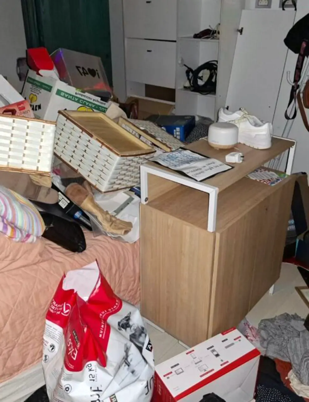 Así quedó la vivienda de El Cazador tras el millonario robo ocurrido en ausencia de sus dueños.