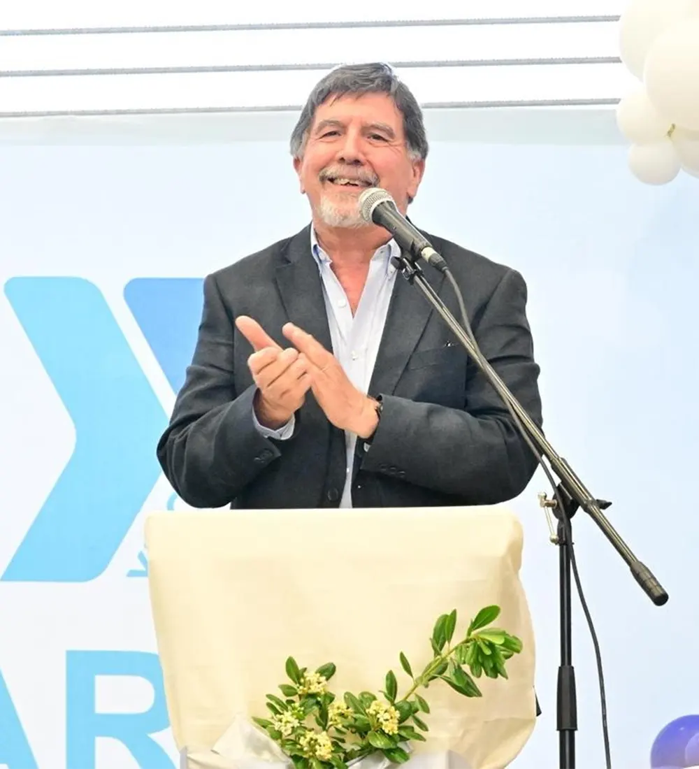 Alberto Sileoni en el aniversario de la Asociación Cristiana de Jóvenes 