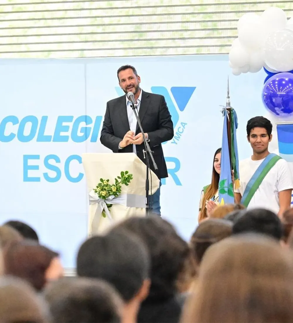 Ariel Sujarchuk en el aniversario de la Asociación Cristiana de Jóvenes 