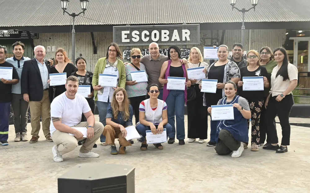 Más de 80 cooperadoras escolares recibieron subsidios del Municipio