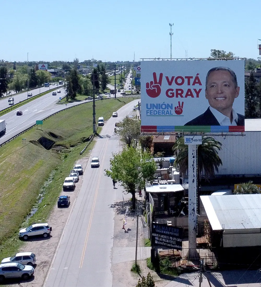 Cartel vial con la candidatura de Gray