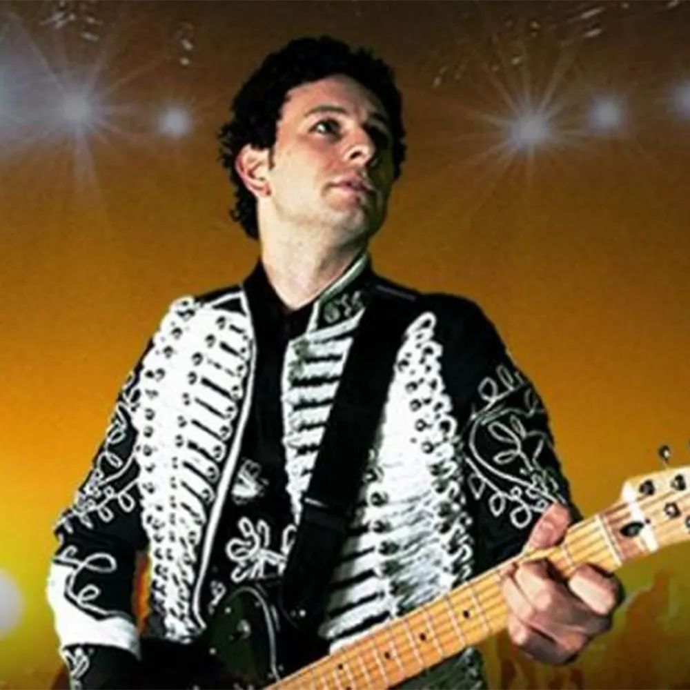 Javier Tavarozzi, cantante de Crimen, la banda tributo a Cerati