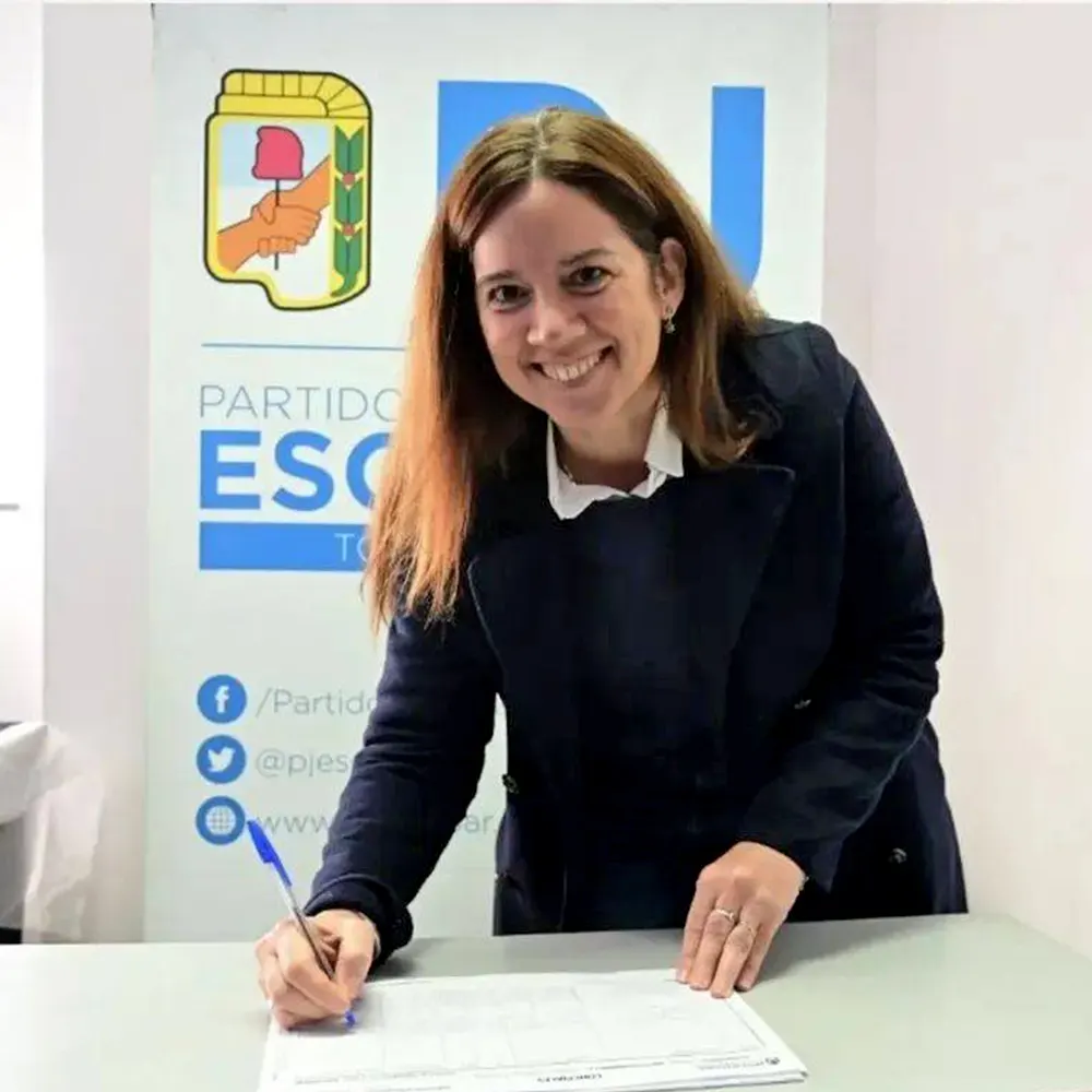 Laura Guazzaroni, una de las escobarenses que se postulan para diputada