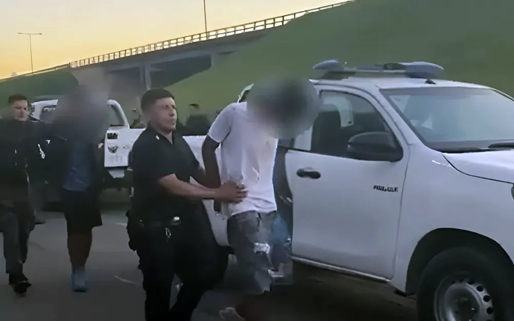 Robaron un auto en Garín y cayeron en Benavídez: tres jóvenes detenidos