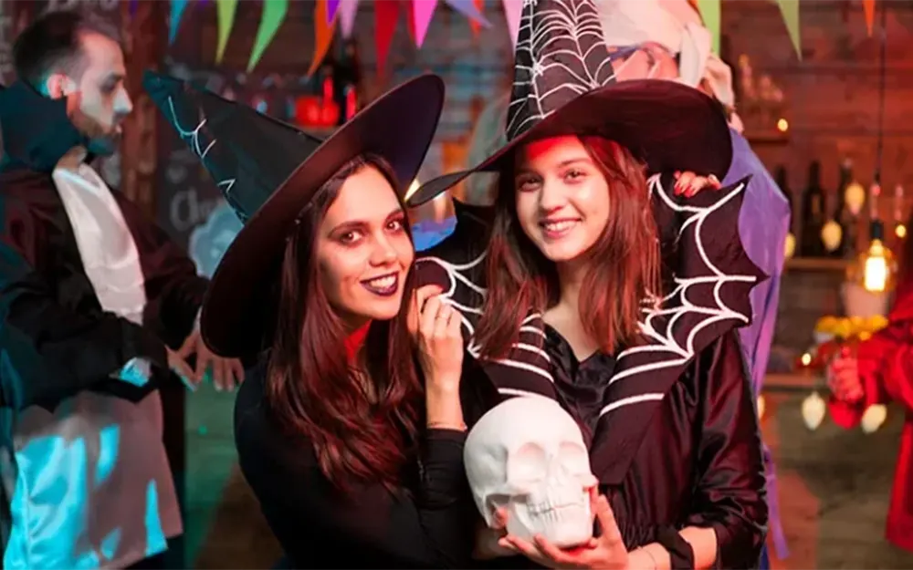 Una noche de brujas en Maschwitz: llega la Peatonal Halloween