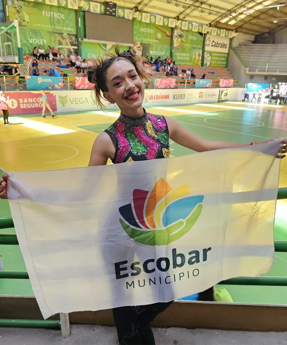 Zoe Galarza, medalla de plata en patín artístico