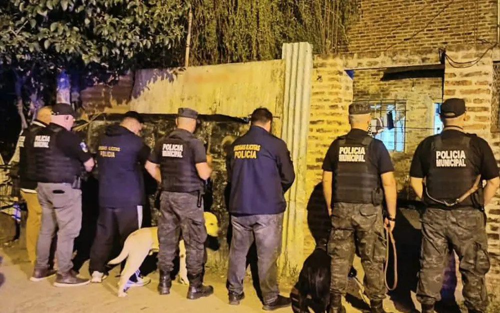 Operativo policial en Maquinista Savio: cuatro detenidos por narcomenudeo