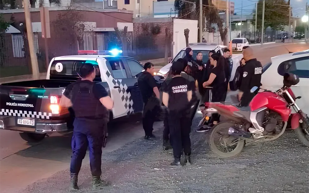 Una joven de 25 años intentó arrojarse desde una pasarela en Escobar