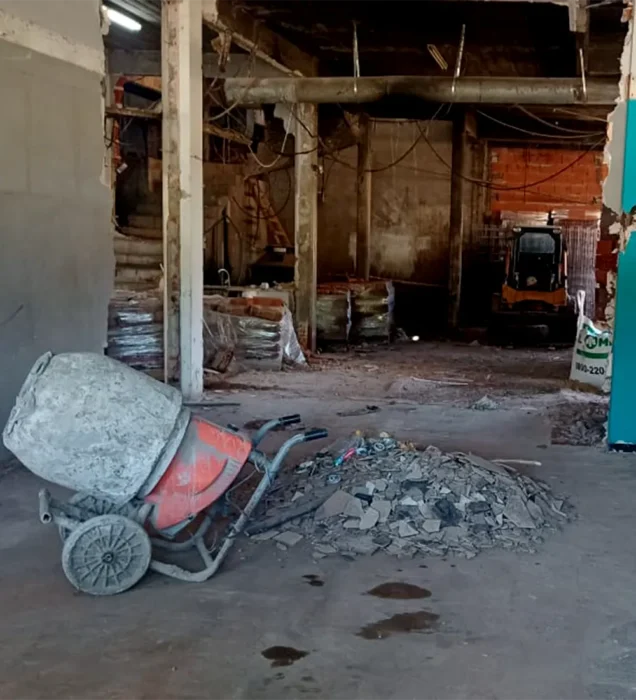 Reformas en el interior del local donde funcionará Mostaza