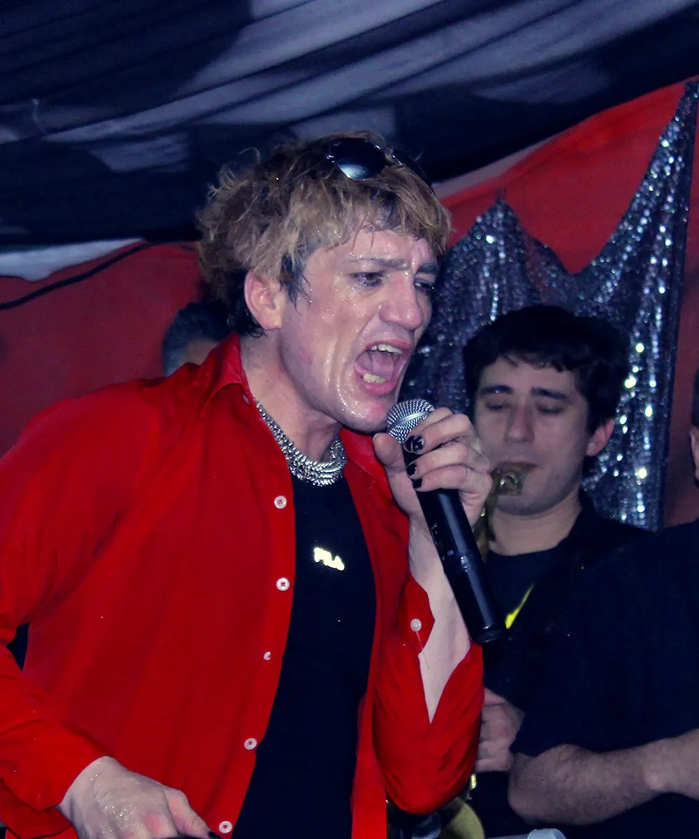 Recuerdo de Pity Alvares cuando cantó en Escobar