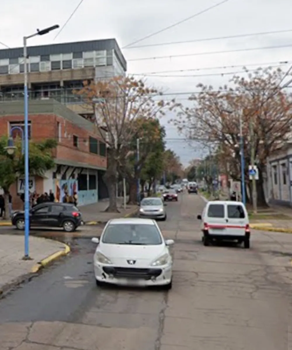 La calle César Díaz, que ahora tendrá un solo sentido de circulación entre Colón y Las Heras
