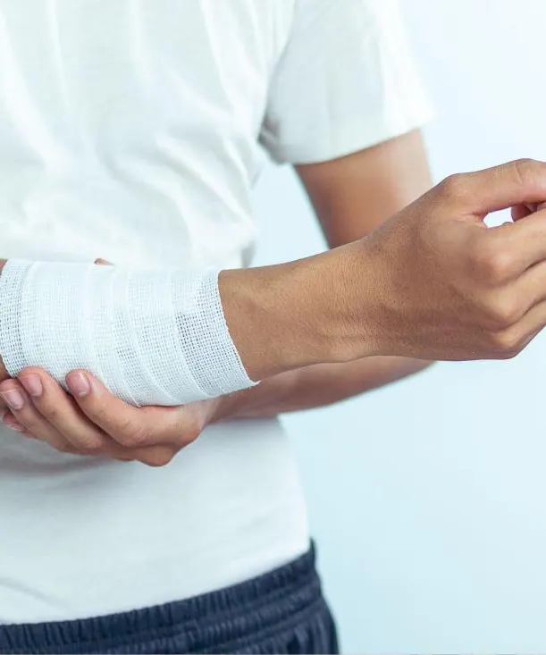 el joven fue herido en una pela callera en el brazo izquierdo