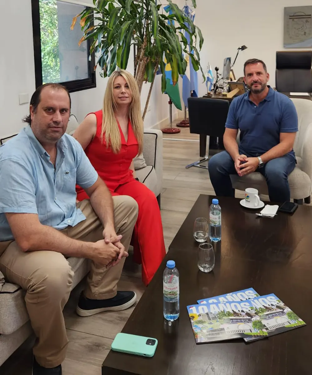 Eduardo Gianfrancesco, Carina Acro y Ariel Sujarchuk