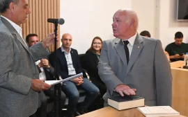 Rubén Hallú jura como nuevo presidente del Consejo Escolar