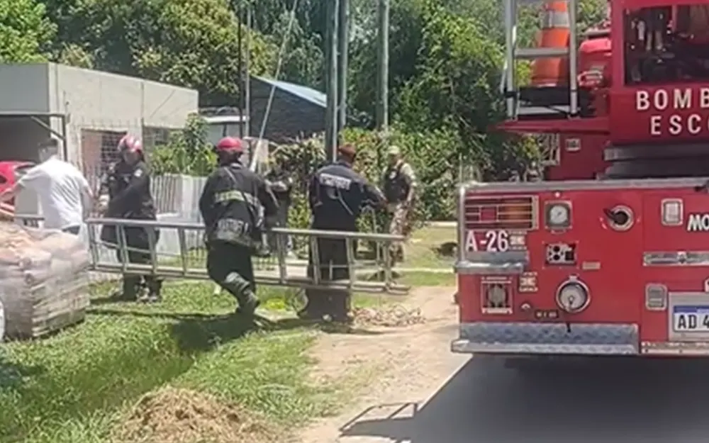 Accidente en una obra: un hombre cayó en un pozo de ocho metros