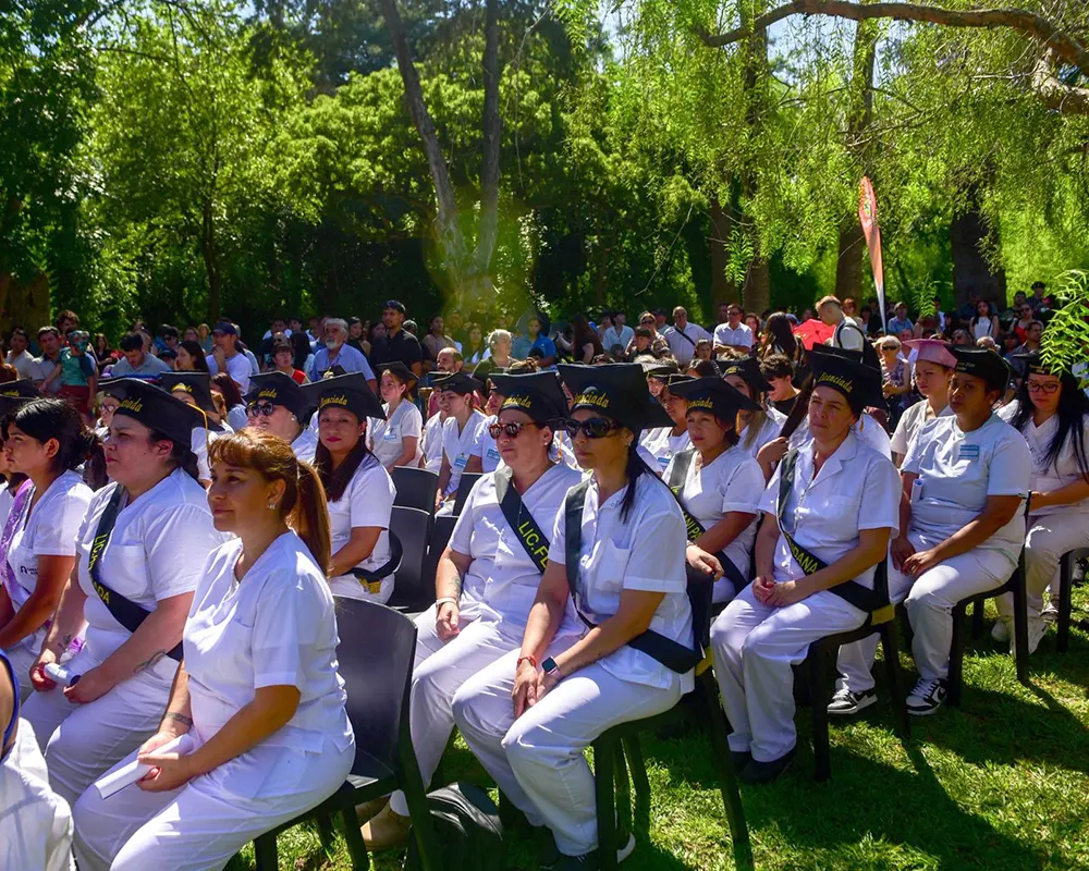 Egresados durante el acto en Polo Educativo Superior (PES).