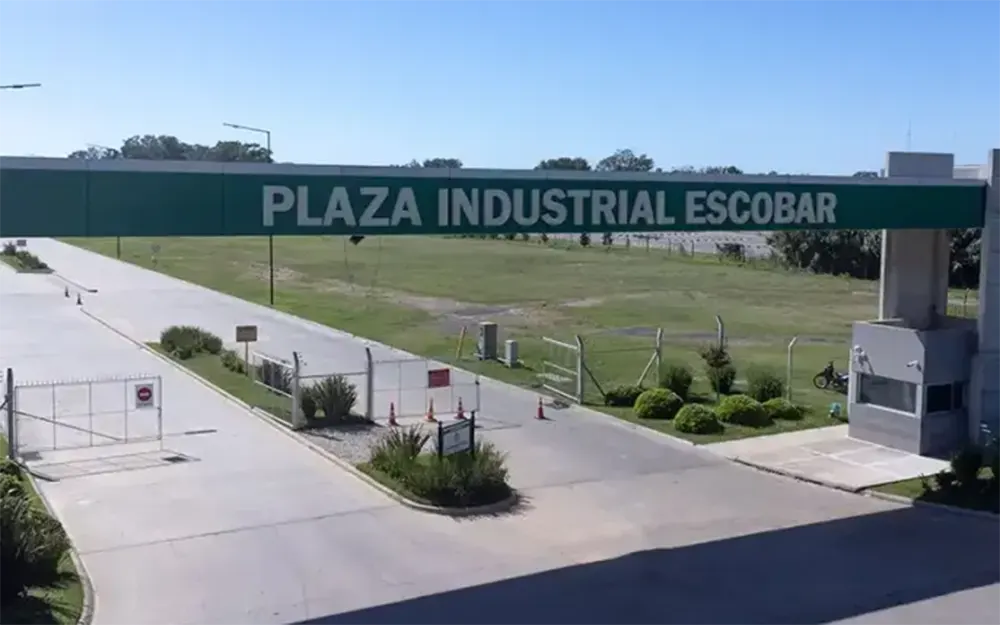 Un operario falleció tras caer de un tinglado en el parque industrial de Loma Verde