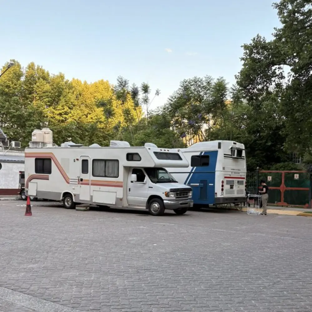 Los tráileres del equipo técnico de producción de la serie Gordon de Nerflix.