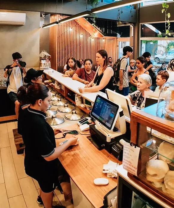 Heladerias concuridas en el dia de las heladerías por sus promociones.