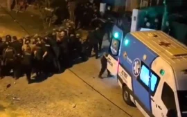 Un hombre fue detenido en Savio acusado de matar a su hijastro de 16 años.