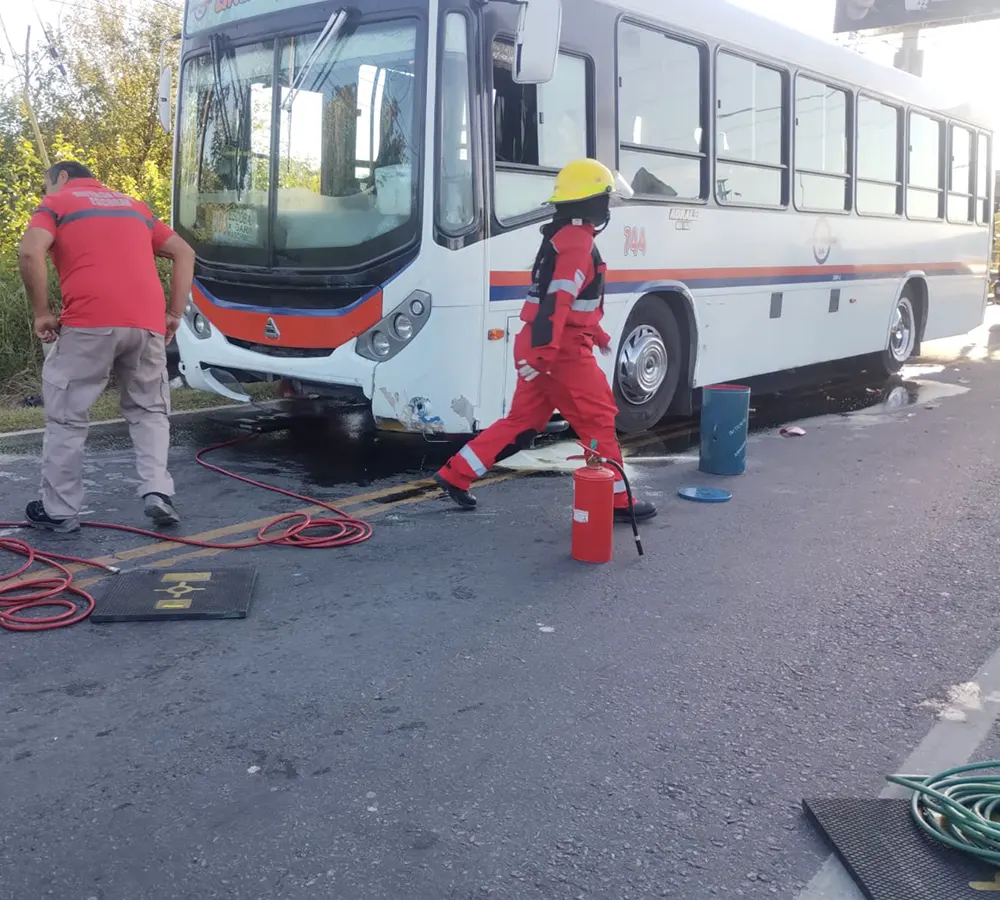 En el lugar trabajaron Bomberos Voluntarios de Escobar y personal de Defensa Civil.