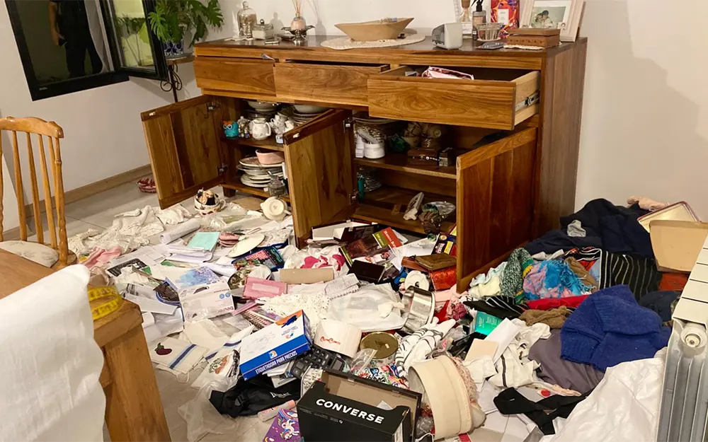 Tres delincuentes robaron en una vivienda del centro de Escobar