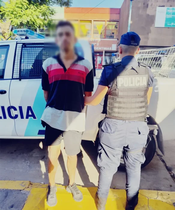Hombre de 30 a&ntilde;os que robo en yaguar