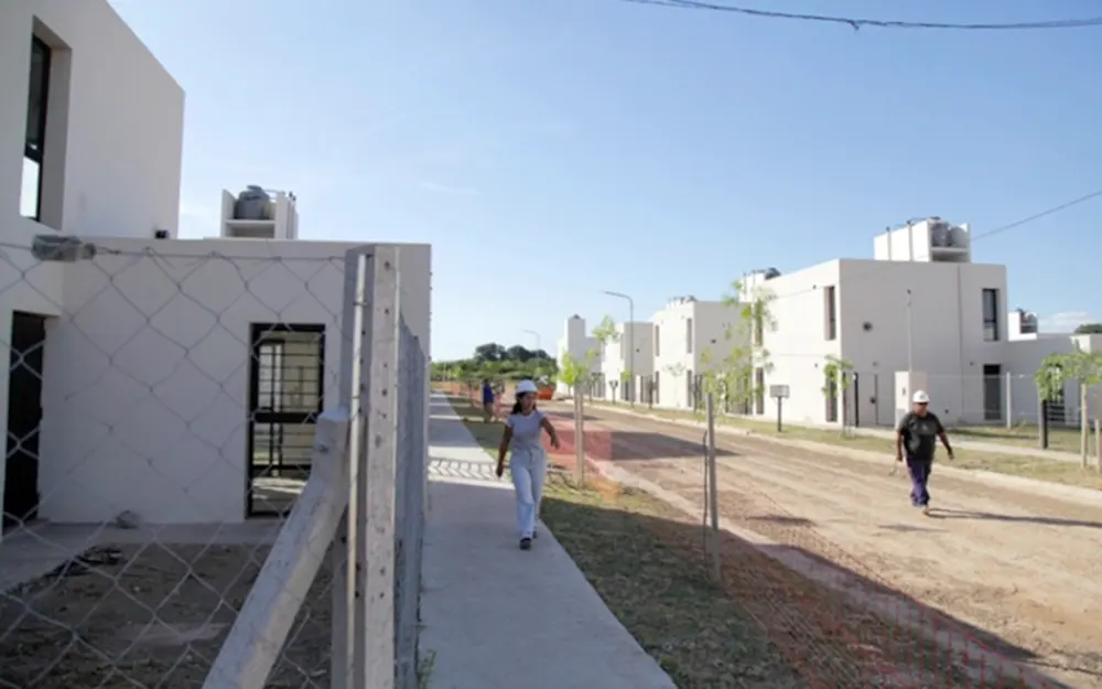 Están casi terminadas las 72 viviendas del nuevo barrio Mermoz en Escobar