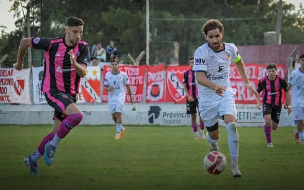 Atlético Escobar debutó con una derrota en el Torneo Federal A