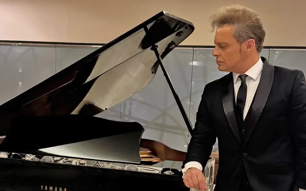 Guillermo Elías, “el doble” de Luis Miguel, dará un show en una disco de Escobar