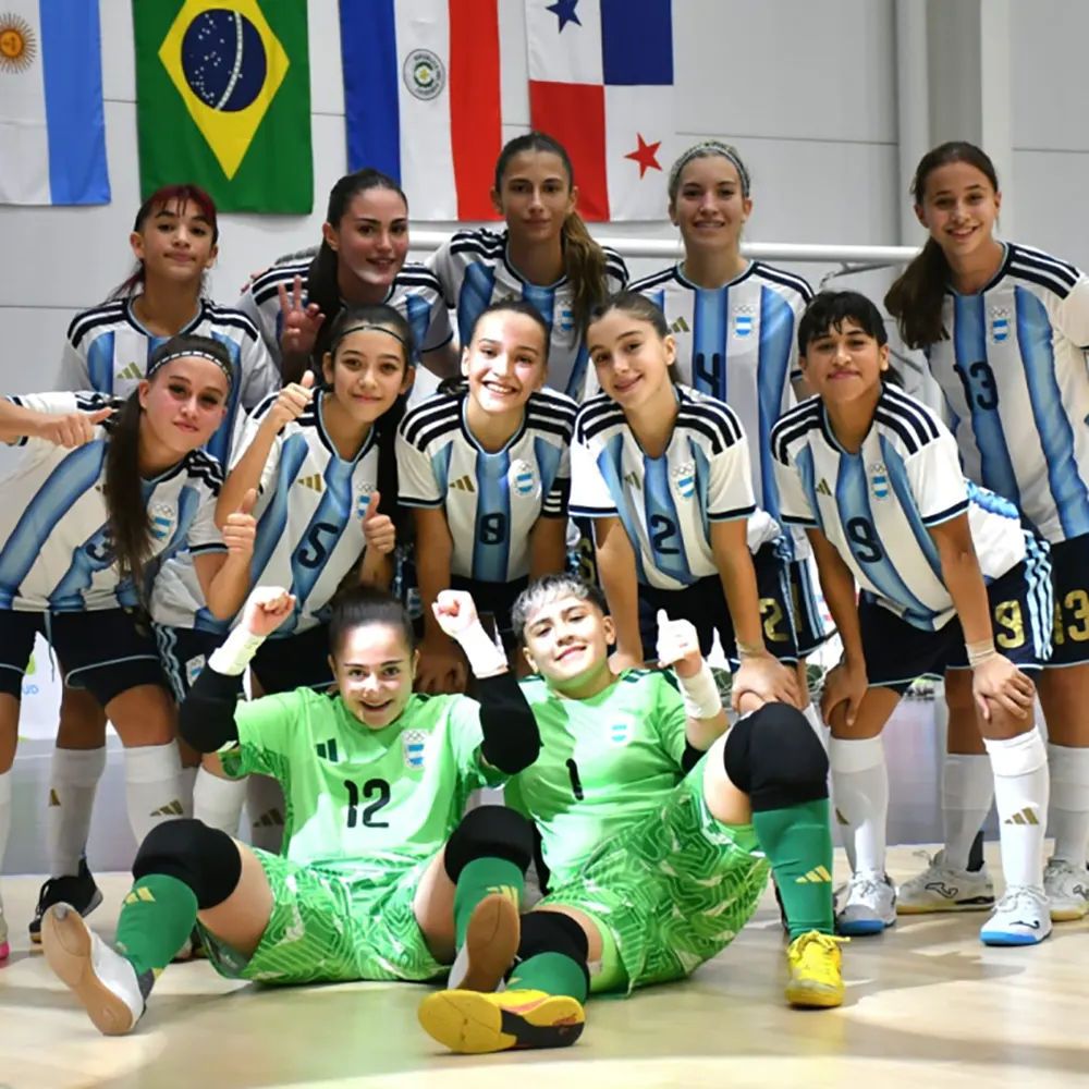 Equipo argentino de futsal campe&oacute;n en los Juegos Suramericanos