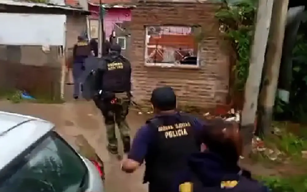 Siete detenidos y más de 1.700 dosis de cocaína incautada en Maquinista Savio