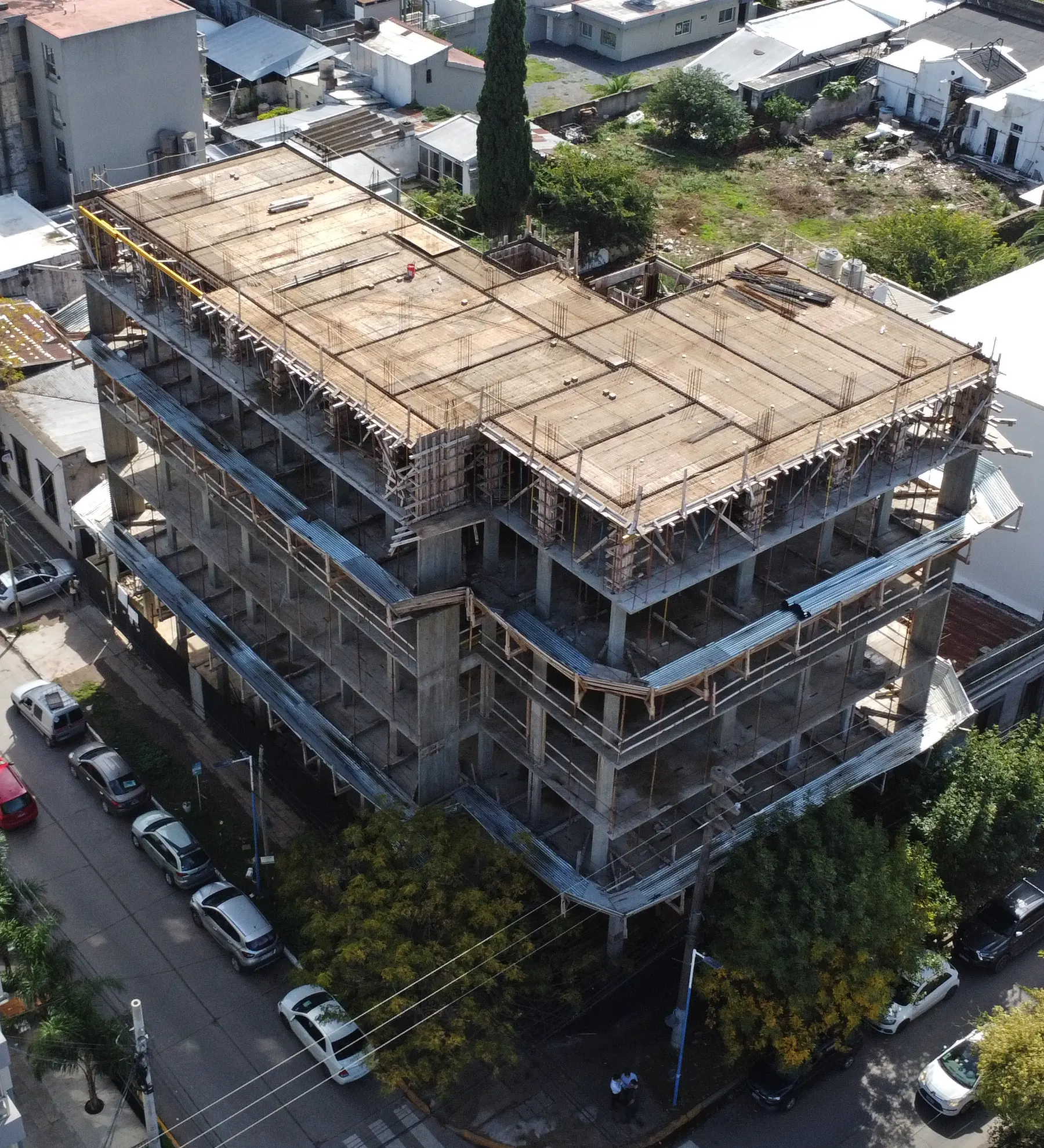vista a&eacute;rea del edificio en construcci&oacute;n