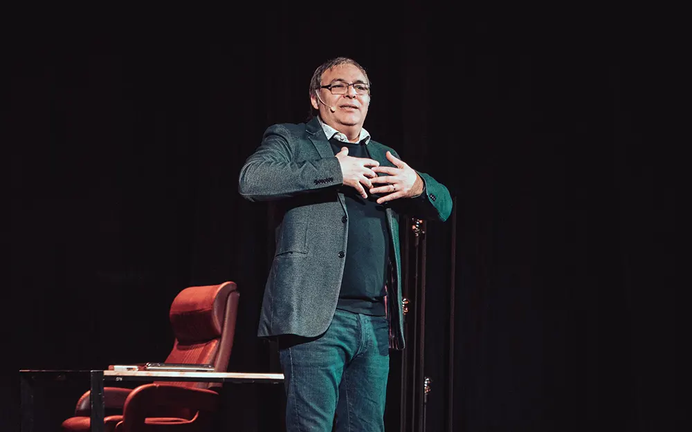 Gabriel Rolón volverá a presentarse en Escobar con “Palabra plena”