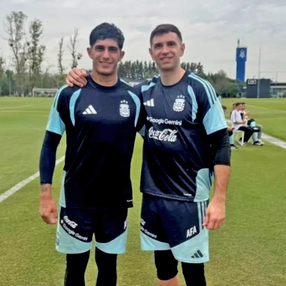 Máximo Leguizamón y el Dibu Martínez