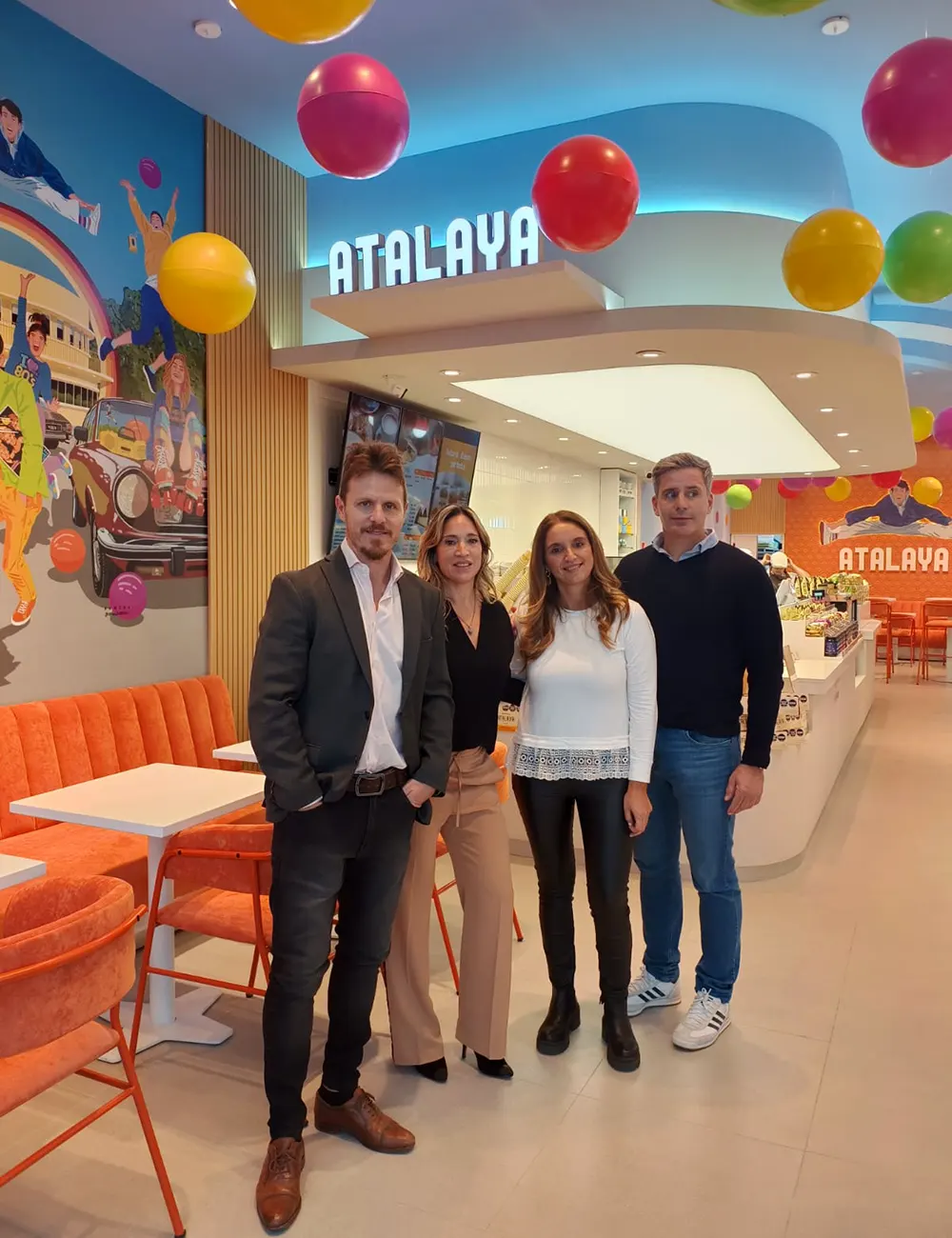 Santiago Ascenzi, Soledad Belcastro, Mart&iacute;n Trubycz y Cristina D&iacute;az los socios en Atalaya de Maschwitz.