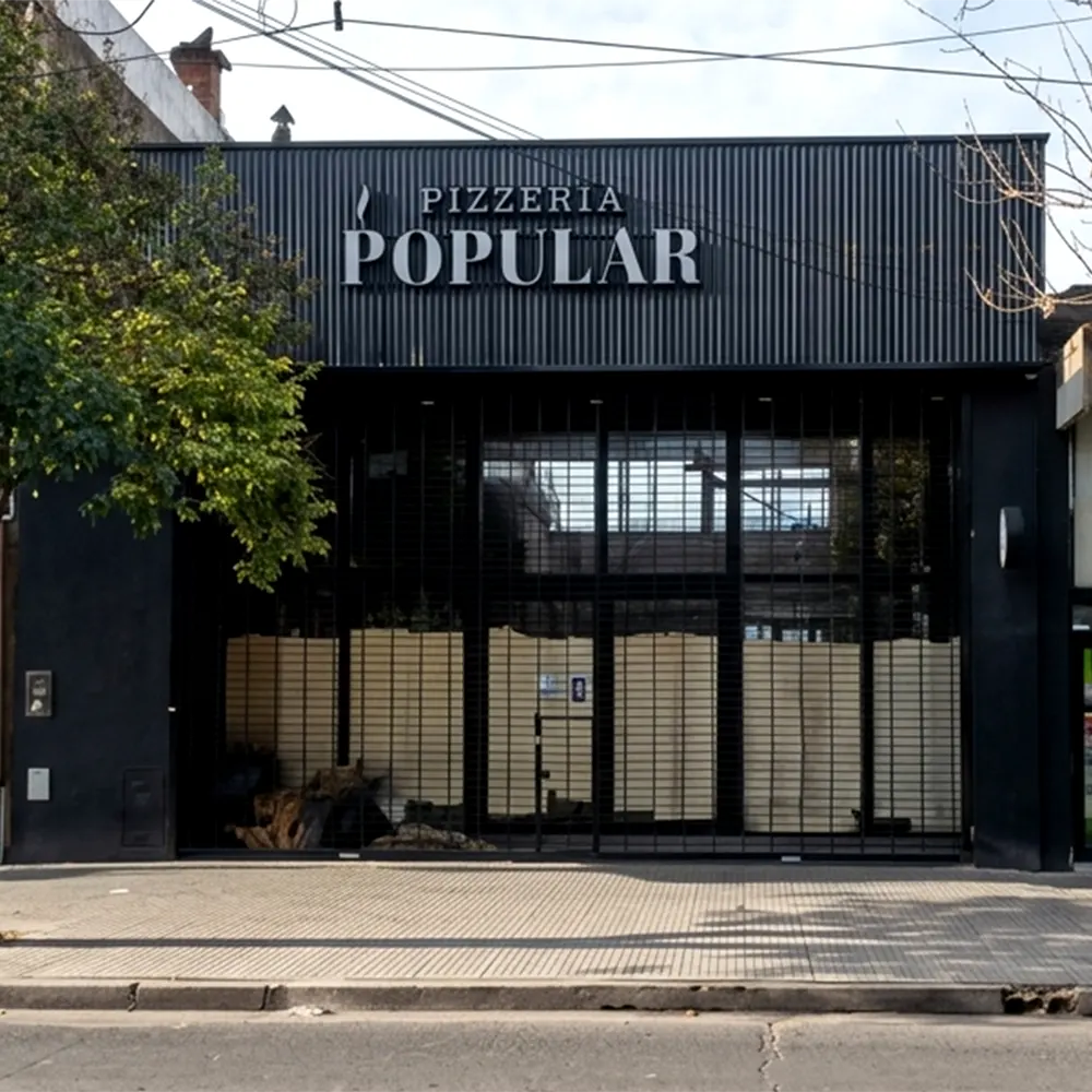 El local de Pizzería Popular en Escobar.