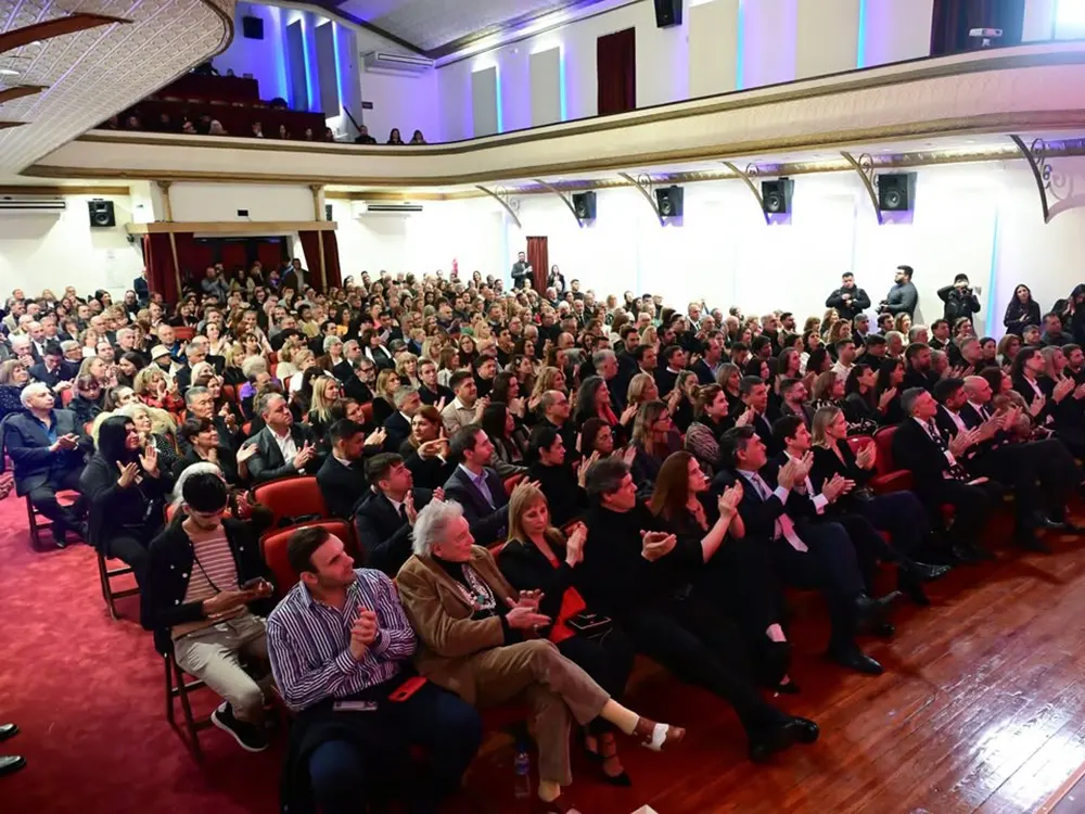 Los asistentes a la reapertura del Seminari.