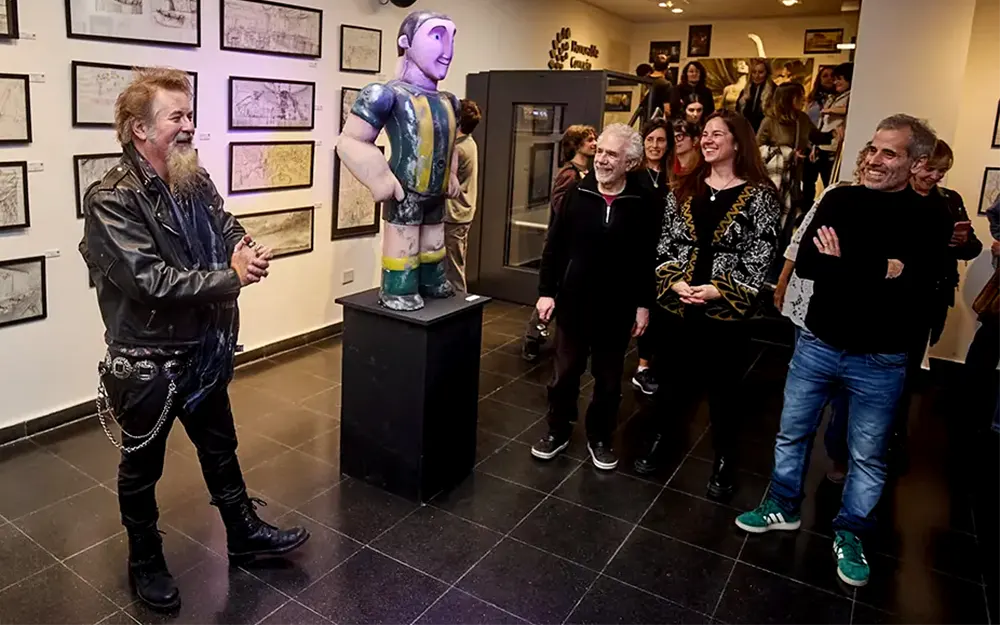 Nelson Luty, el artista que imaginó mundos para el cine, expone en Escobar